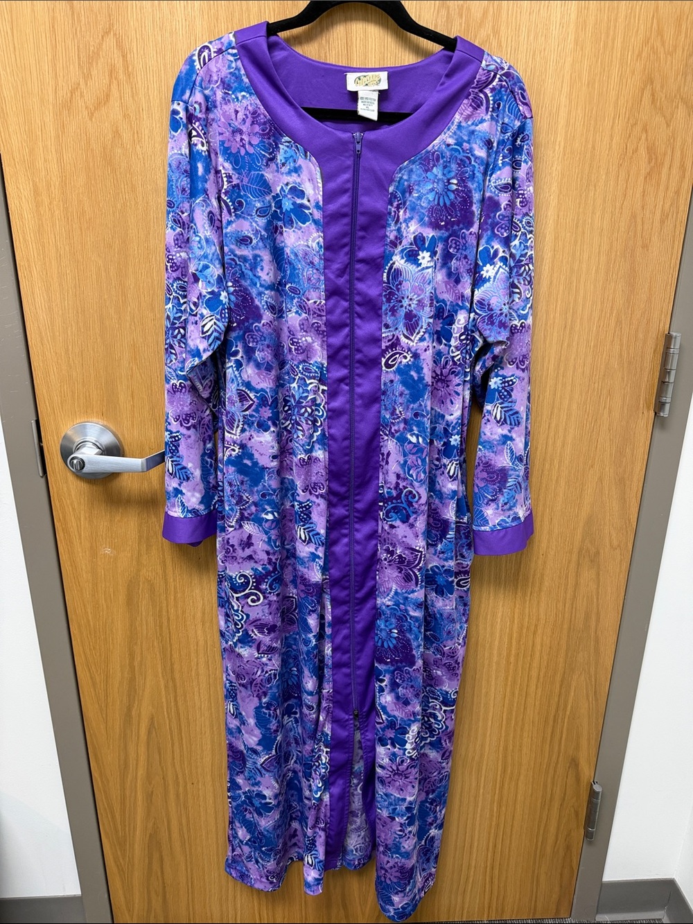 Vintage Collections Etc. Purple Zip-Front Robe Dress with Blue Floral Panels